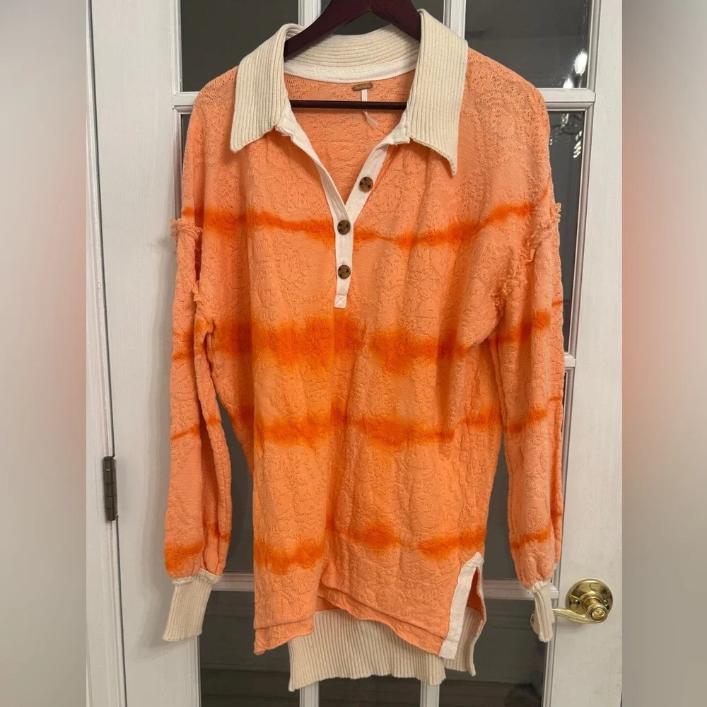 FREE PEOPLE Women’s Tie Dye Orange Sunrise Polo Henley Pullover Sweater Size M